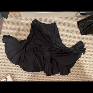Dance skirt with lots of flair!